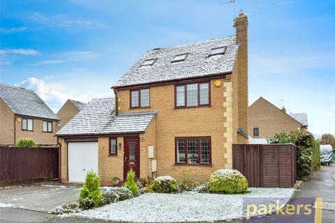 4 bedroom detached house for sale, Schofield Gardens, Witney, Oxfordshire, OX28