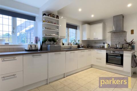 2 Schofield Gardens, Witney, OX28 1JY