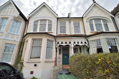 2 bedroom flat to rent, Harlech Road, Southgate, London. N14