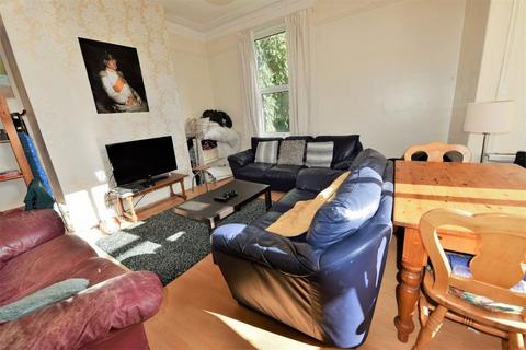 5 bedroom house to rent, 2 Knowle Road