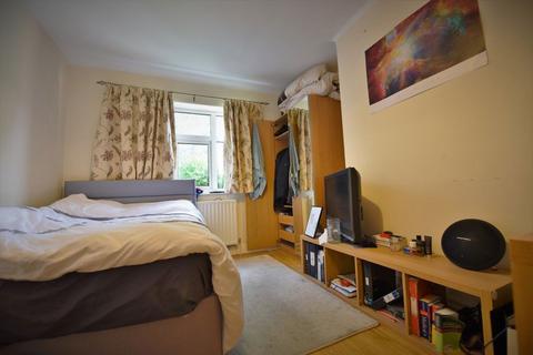 4 bedroom house to rent, Newport View