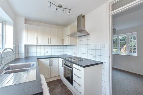 3 bedroom semi-detached house for sale, Fitzroy Close, Billericay, Essex