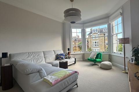 3 bedroom flat for sale, Flat C, 87 Priory Road, South Hampstead, London, NW6 3NL