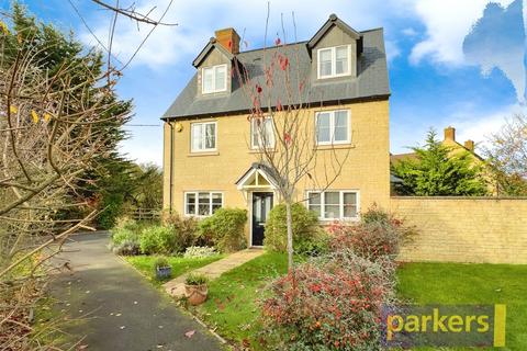 4 bedroom detached house for sale, Spring Meadow, Witney, Oxfordshire, OX28