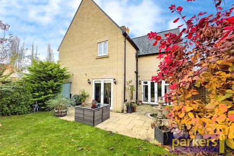 8 Spring Meadow, Witney, OX28 5DJ