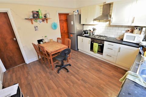 3 bedroom house to rent, Welton Grove