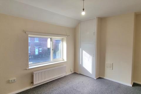 2 bedroom terraced house to rent, Carr Hill Road, Gateshead NE9