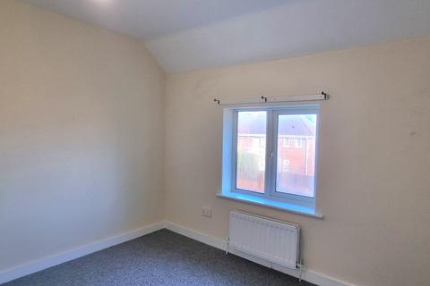 2 bedroom terraced house to rent, Carr Hill Road, Gateshead NE9