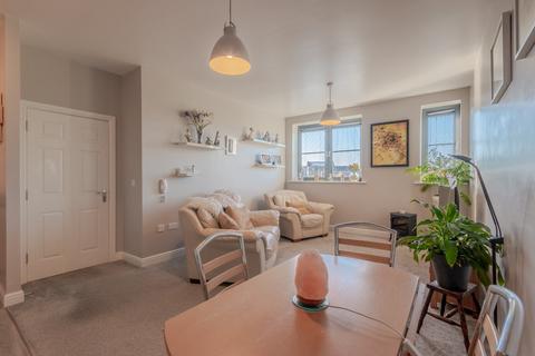 2 bedroom flat for sale, Britannia Wharf, Bingley, West Yorkshire, BD16