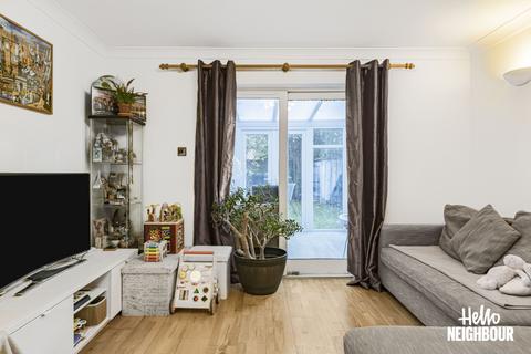 undefined, Maryland Road, London, E15