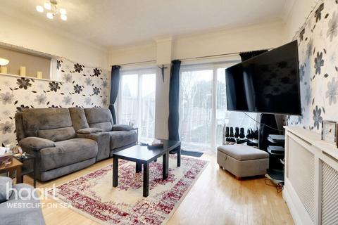 3 bedroom end of terrace house for sale, Martyns Grove, Westcliff-On-Sea