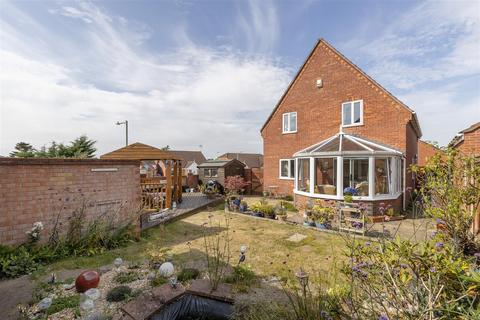 4 bedroom detached house for sale, Mill Road, Beccles NR34