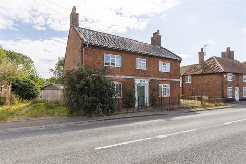 4 bedroom detached house for sale, Loddon Road, Beccles NR34