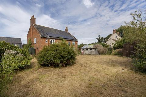 4 bedroom detached house for sale, Loddon Road, Beccles NR34