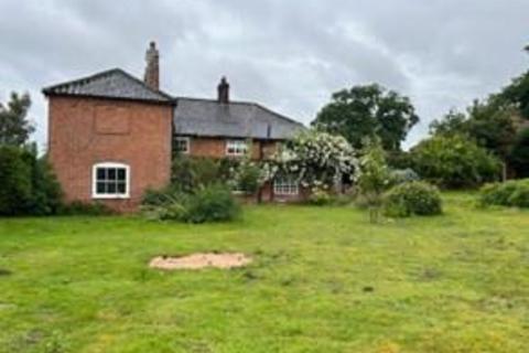 5 bedroom farm house to rent, Ferry Road, Norwich NR14