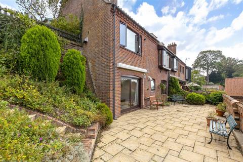 4 bedroom mews for sale, Cliffside, Beccles NR34