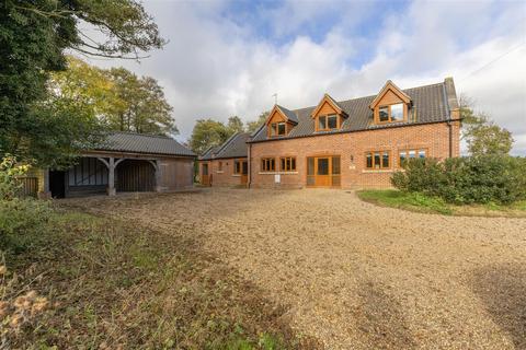 4 bedroom detached house for sale, Stoven Road, Beccles NR34