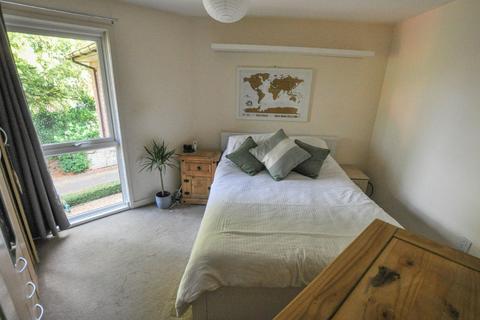 2 bedroom flat to rent, Cavendish Court, 425 Ringwood Road, FERNDOWN, BH22