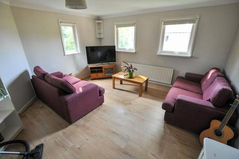 2 bedroom flat to rent, Cavendish Court, 425 Ringwood Road, FERNDOWN, BH22