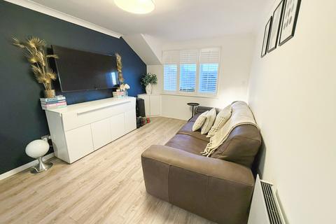 1 bedroom property for sale, Colnbrook