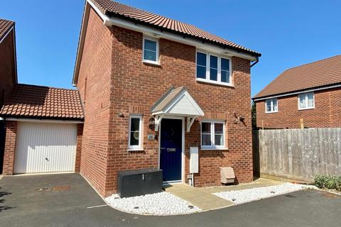 3 bedroom detached house to rent, Chardon Close, Barnstaple EX31