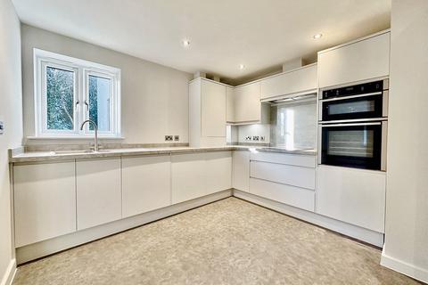 2 bedroom flat for sale, Poole