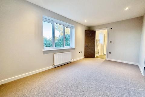 2 bedroom flat for sale, Penn Hill