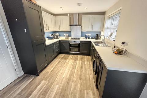2 Bryn Hyfryd, Llangollen, LL20 8BZ