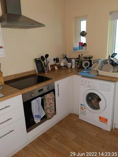 2 bedroom flat to rent, 26a Cherry Gardens, Bitton, Bristol