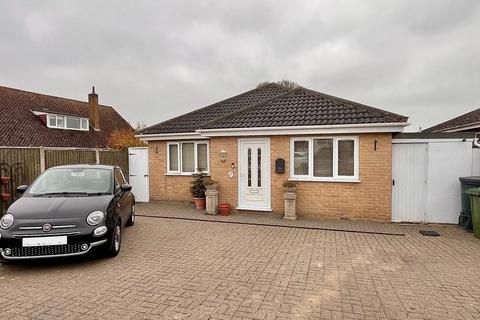 3 bedroom detached bungalow for sale, Beechwood Road, Hemsby