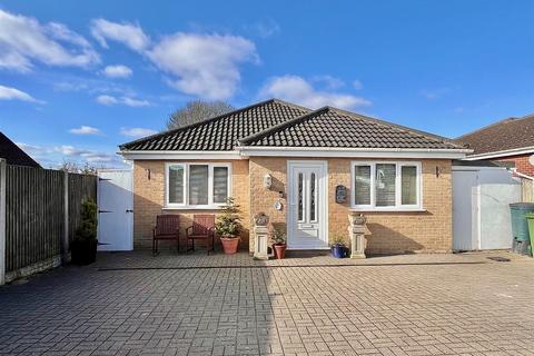 3 bedroom detached bungalow for sale, Beechwood Road, Hemsby