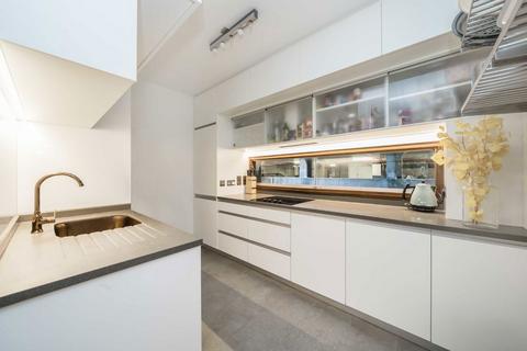 2 bedroom flat for sale, Brandon Mews, London EC2Y