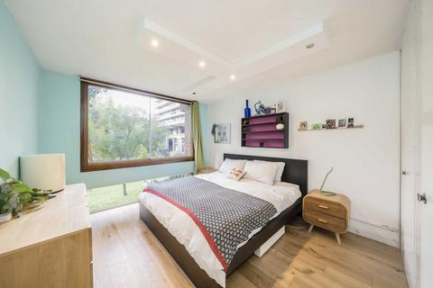 2 bedroom flat for sale, Brandon Mews, London EC2Y