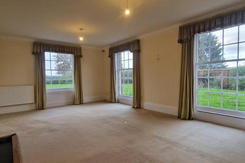 8 bedroom detached house to rent, Welland Court Lane, Upton-Upon-Severn