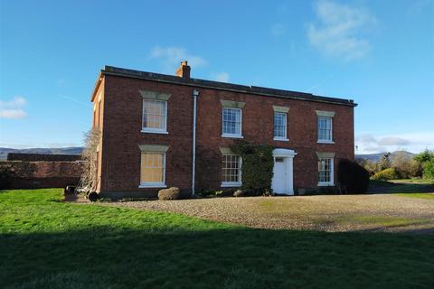 8 bedroom detached house to rent, Welland Court Lane, Upton-Upon-Severn