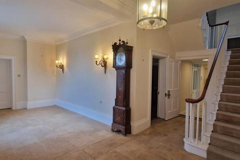 8 bedroom detached house to rent, Welland Court Lane, Upton-Upon-Severn