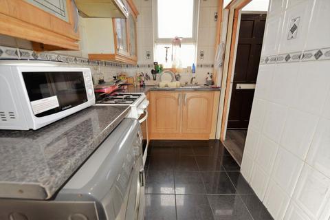 2 bedroom house to rent, Harold Terrace