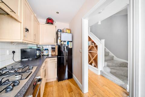 20 Campbell Close, Byfleet, West Byfleet, KT14 7AW