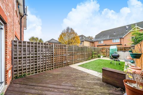 20 Campbell Close, Byfleet, West Byfleet, KT14 7AW
