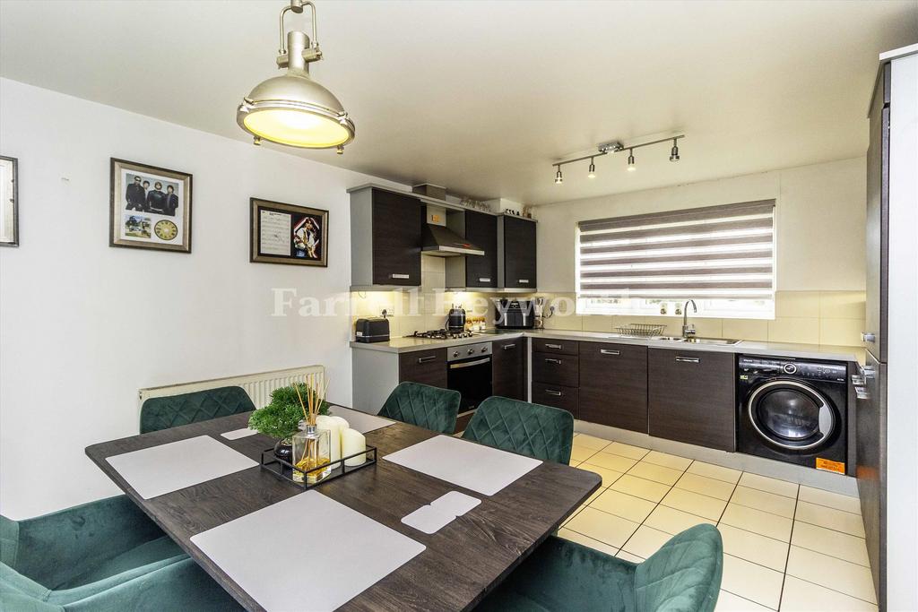 Kitchen dining room