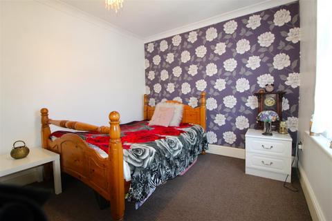 2 bedroom terraced house for sale, Wood Street, Grays