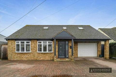 4 bedroom detached house for sale, Kirby Cross, Kirby Cross CO13