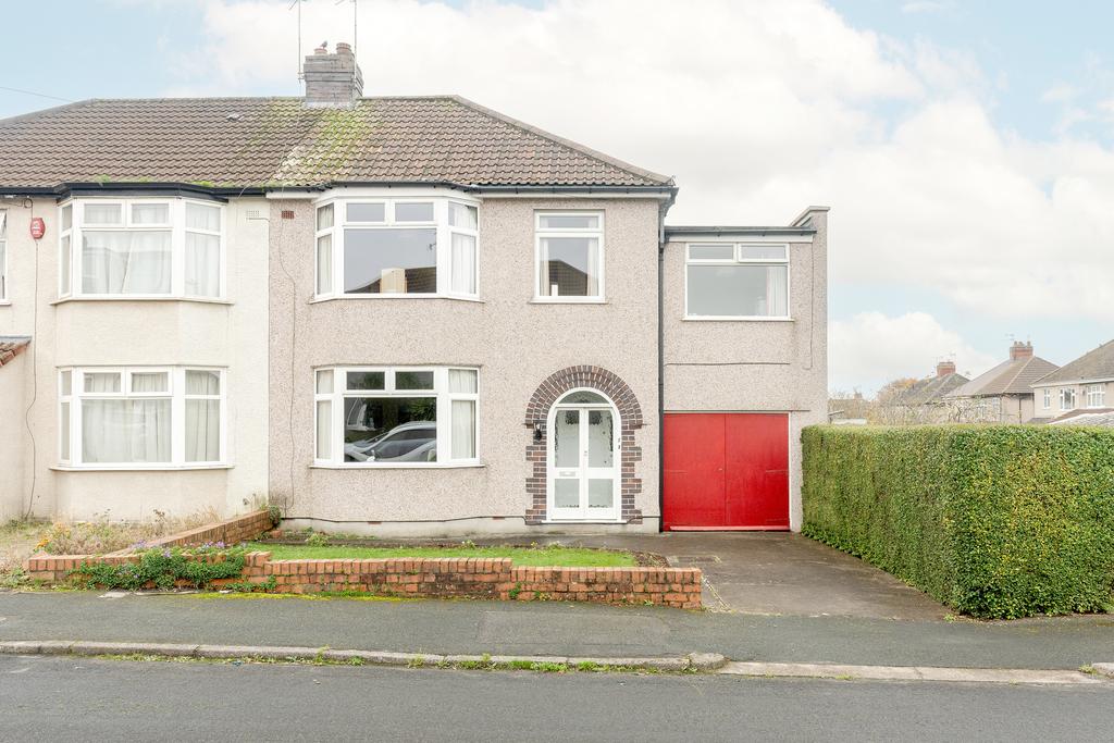 Bristol BS34 4 bed semi-detached house - £475,000