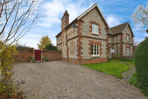 3 bedroom semi-detached house for sale, School Lane, Appleby