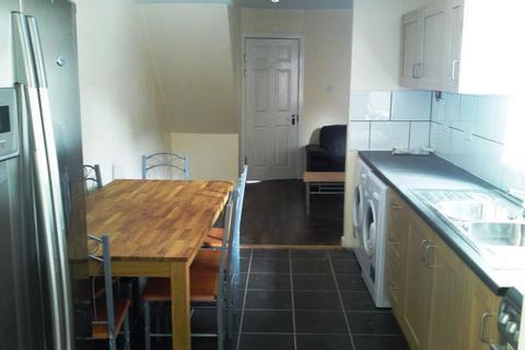 7 bedroom house share to rent, Gascoyne Street, Manchester M14