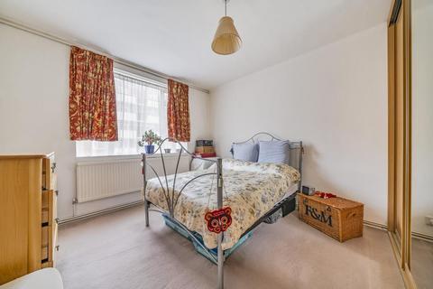 2 bedroom flat for sale, Eamont Court,  St Johns Wood,  NW8