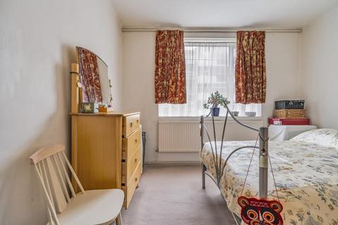 2 bedroom flat for sale, Eamont Court,  St Johns Wood,  NW8