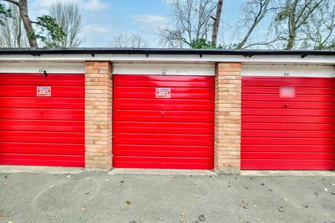 19 Bankside Close, Coventry, CV3 4GD