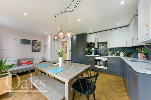 3 bedroom terraced house for sale, Runnymede Crescent, Streatham Vale