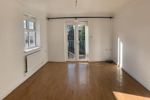 3 bedroom flat to rent, HARROW, HA2 8FD